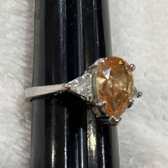 18k hge White Gold Plated Ring 6.75" Teardrop Citrine & Trillion CZ Sparkling - Picture 3 of 9
